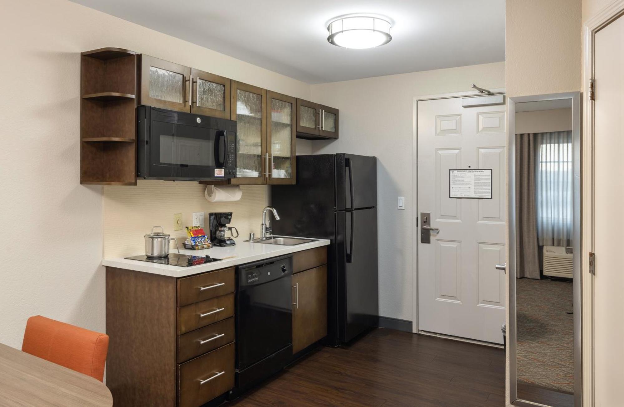 Candlewood Suites Anaheim - Resort Area By Ihg Exterior foto